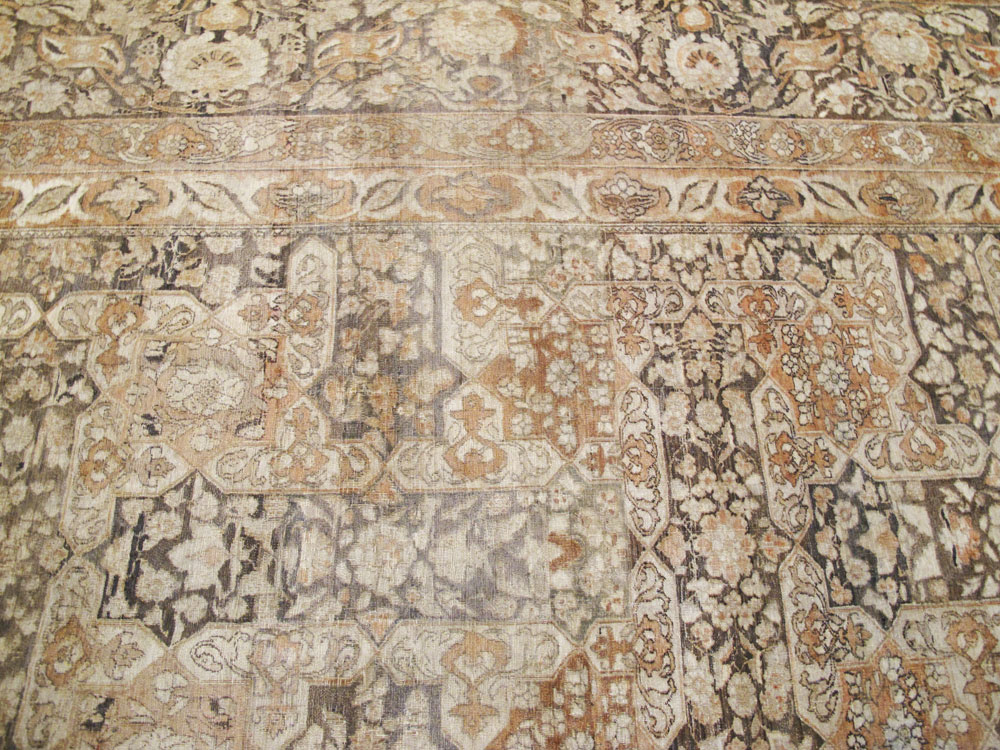 Antique Persian Isfahan Carpet, No.22808 - Gsblank