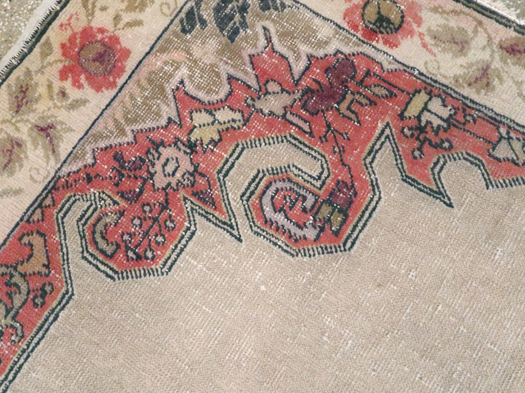 Antique Turkish Sivas Pictorial Rug, No.22858 - Gsblank