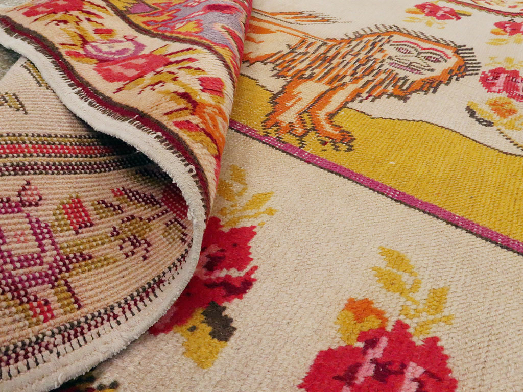 Antique Turkish Sivas Pictorial Rug, No.22859 - Gsblank