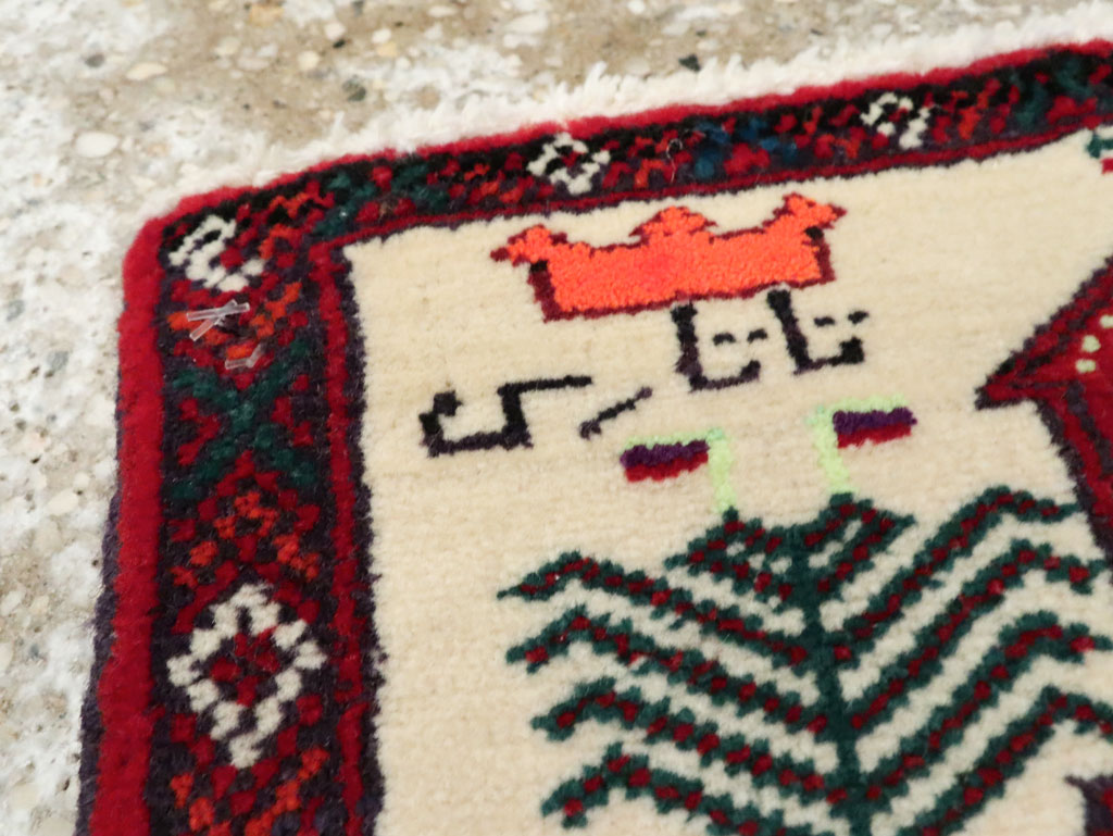 Vintage Persian Baluch Pictorial Rug, No.22881 - Gsblank