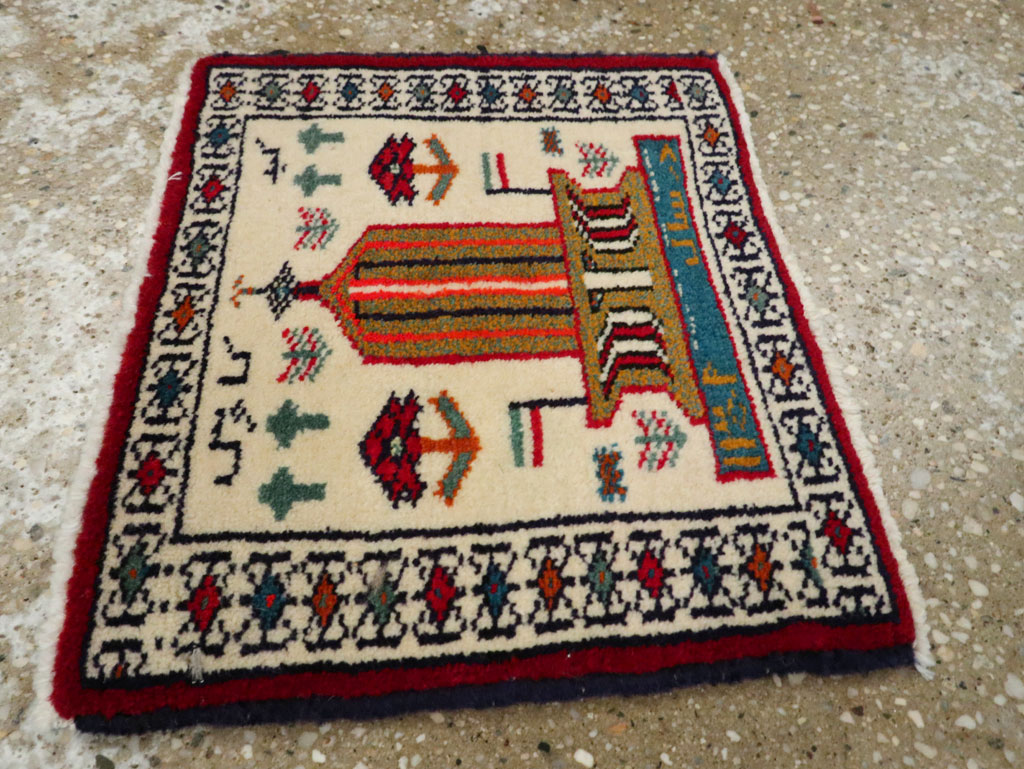 Vintage Baluch Pictorial Rug, No.22884 - Gsblank