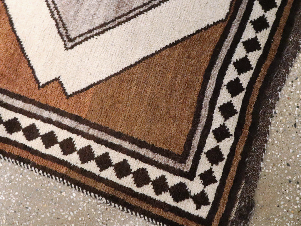 Vintage Persian Gabbeh Rug, No.22892 - Gsblank