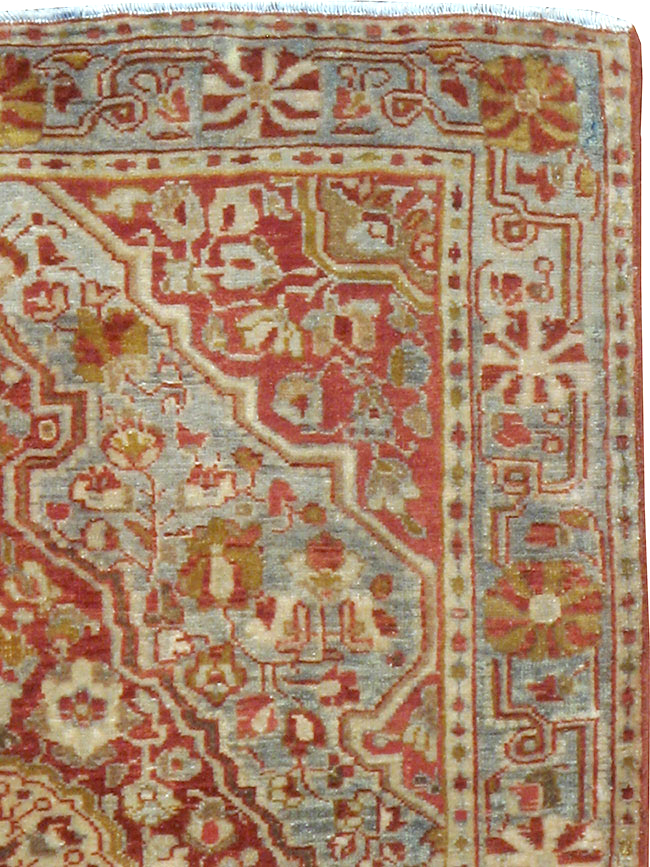 Antique Persian Sarouk Fereghan Throw Rug, No.22904 - Gsblank