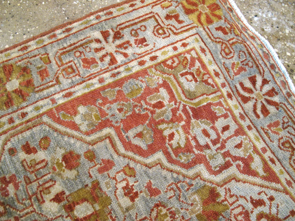 Antique Persian Sarouk Fereghan Throw Rug, No.22904 - Gsblank