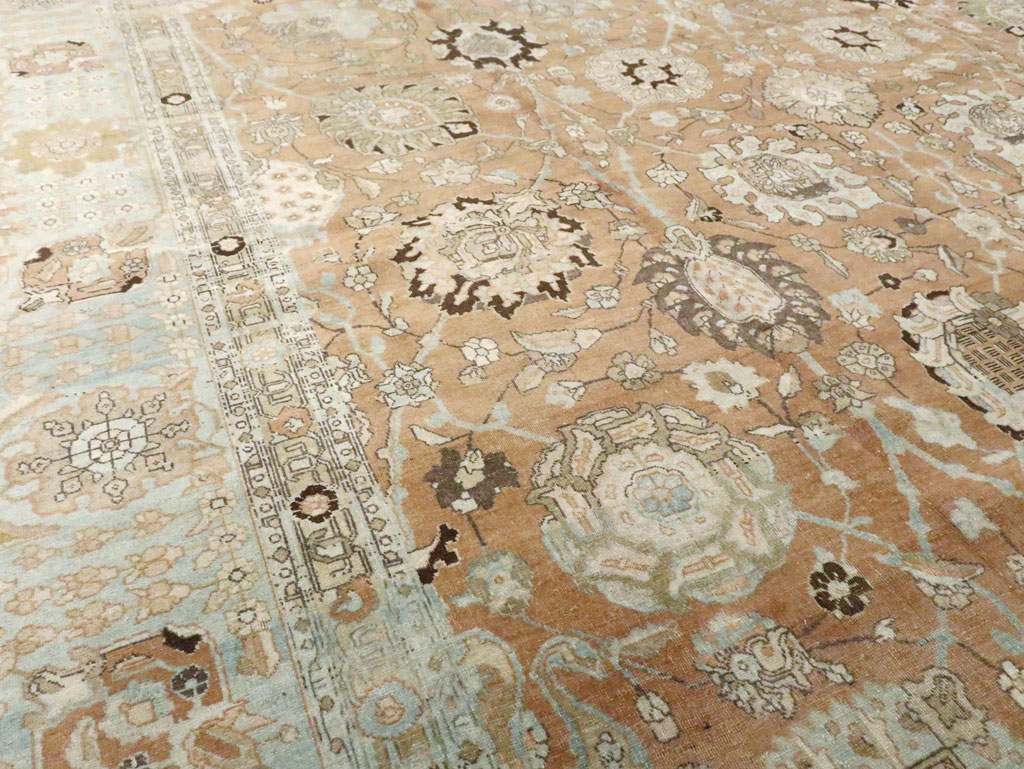 Antique Persian Tabriz Carpet, No.22919 - Gsblank