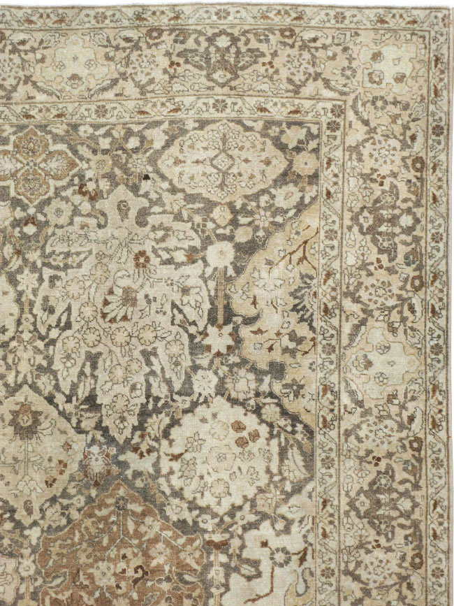 Antique Persian Tabriz Carpet, No.22920 - Gsblank