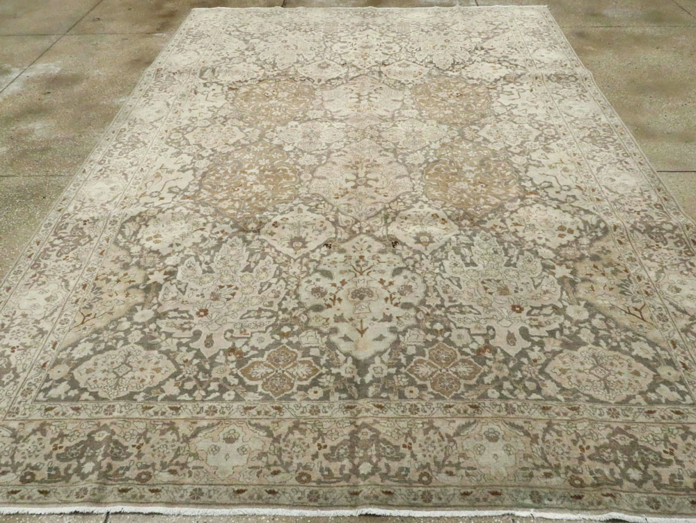 Antique Persian Tabriz Carpet, No.22920 - Gsblank