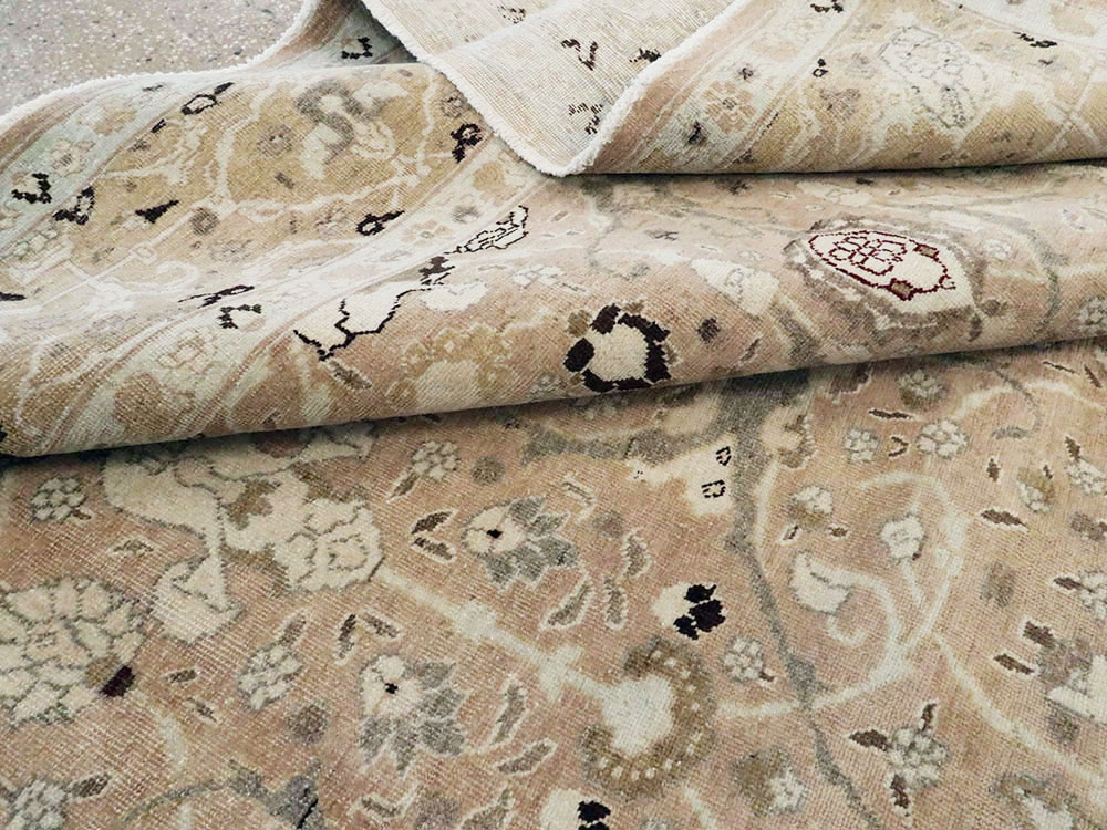 Antique Persian Tabriz Carpet, No.22960 - Gsblank