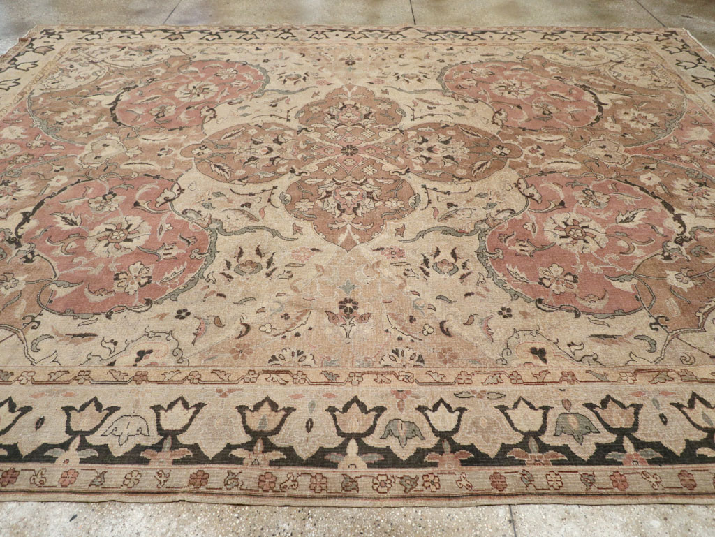 Vintage Indian Lahore Room Size Carpet, No.22965 - Gsblank