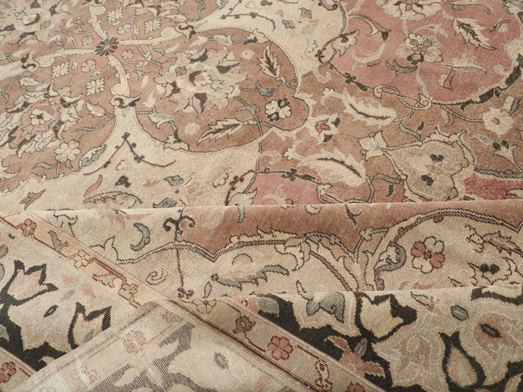 Vintage Indian Lahore Room Size Carpet, No.22965 - Gsblank