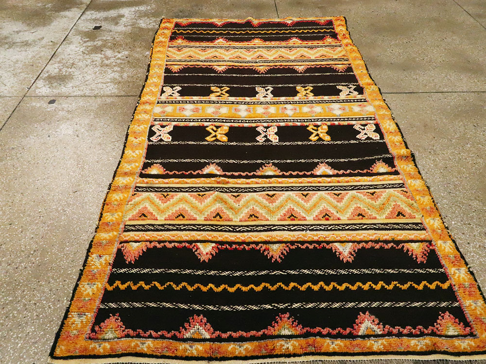 Vintage Moroccan Rug, No.22974 - Gsblank