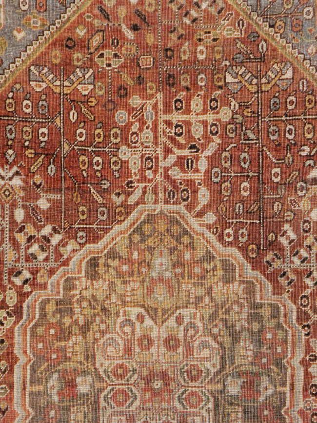 Vintage Persian Shiraz Rug, No.22980 - Gsblank