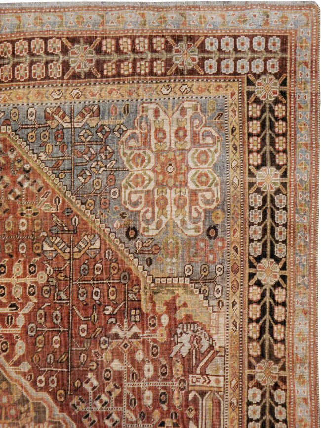 Vintage Persian Shiraz Rug, No.22980 - Gsblank