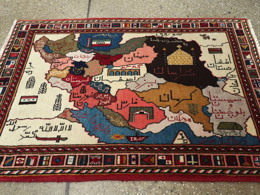 Vintage Tabriz Pictorial Map Rug, No.23004 - Gsblank