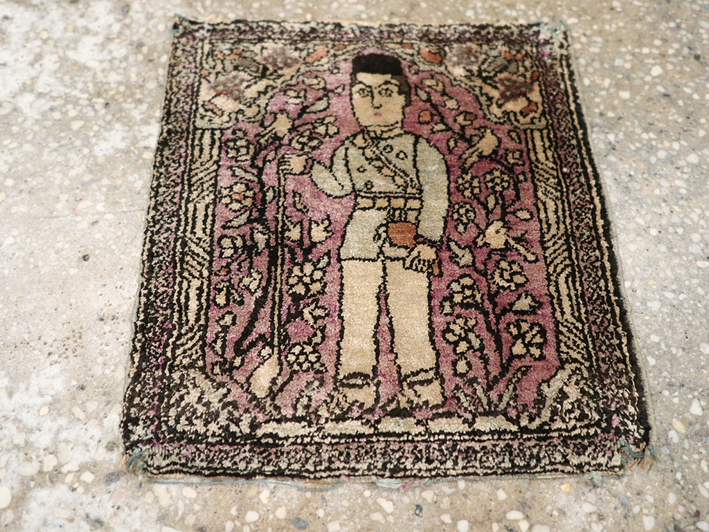 Antique Persian Kashan Pictorial Rug, No.23035 - Gsblank