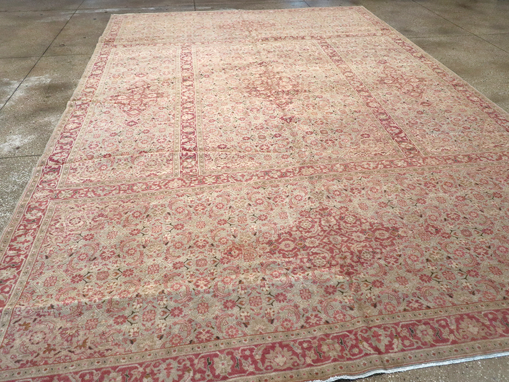 Antique Persian Tabriz Carpet, No.23047 - Gsblank