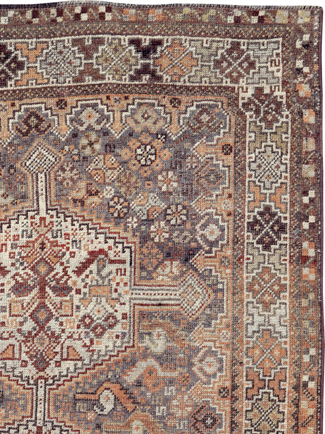 Antique Persian Shiraz Rug, No.23063 - Gsblank