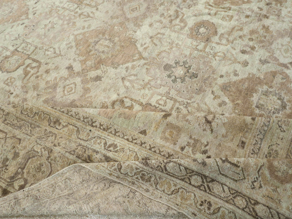 Antique Persian Mahal Oversize Carpet, No.23071 - Gsblank