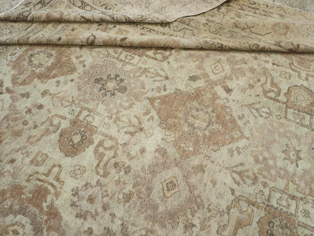 Antique Persian Mahal Oversize Carpet, No.23071 - Gsblank