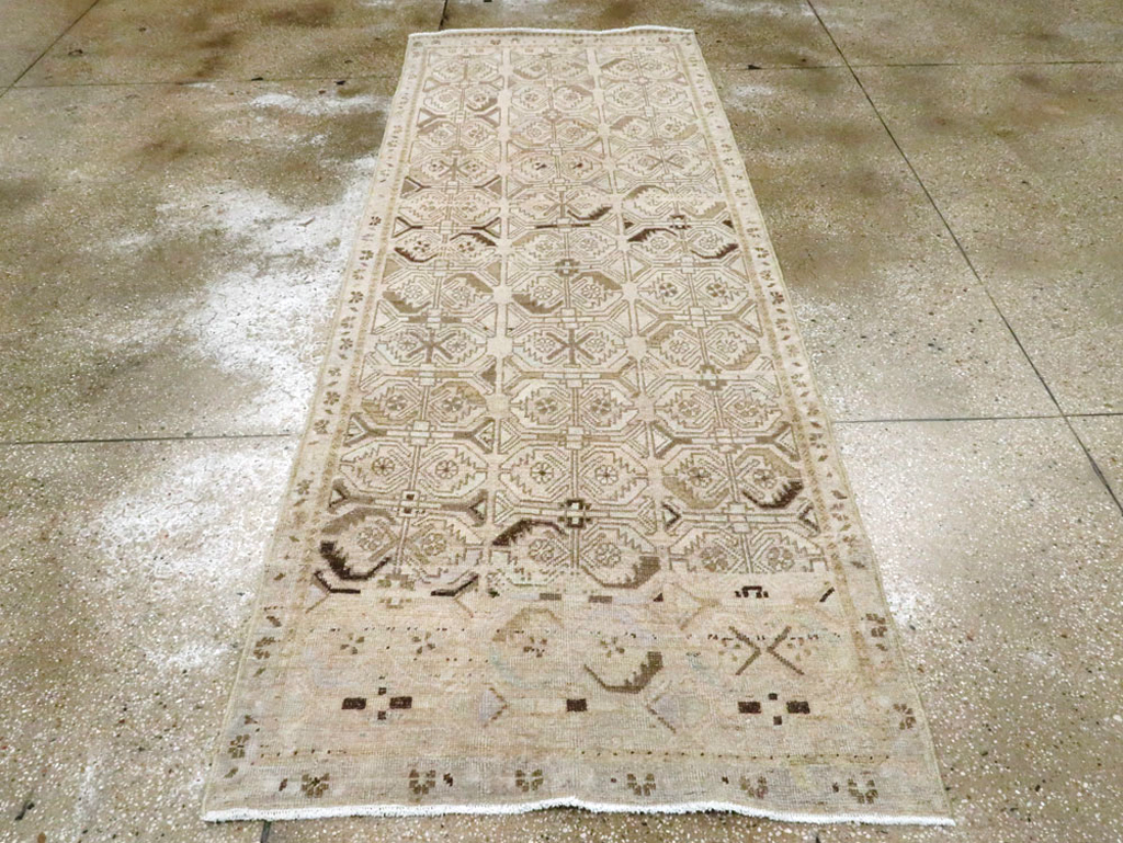 Vintage Persian Tabriz Runner, No.23073 - Gsblank