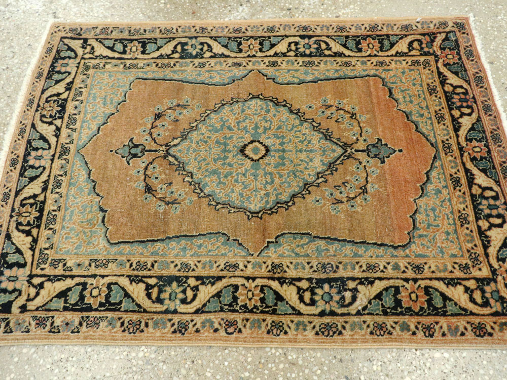 Antique Persian Tabriz Hagi Jalili Rug, No.23104 - Gsblank