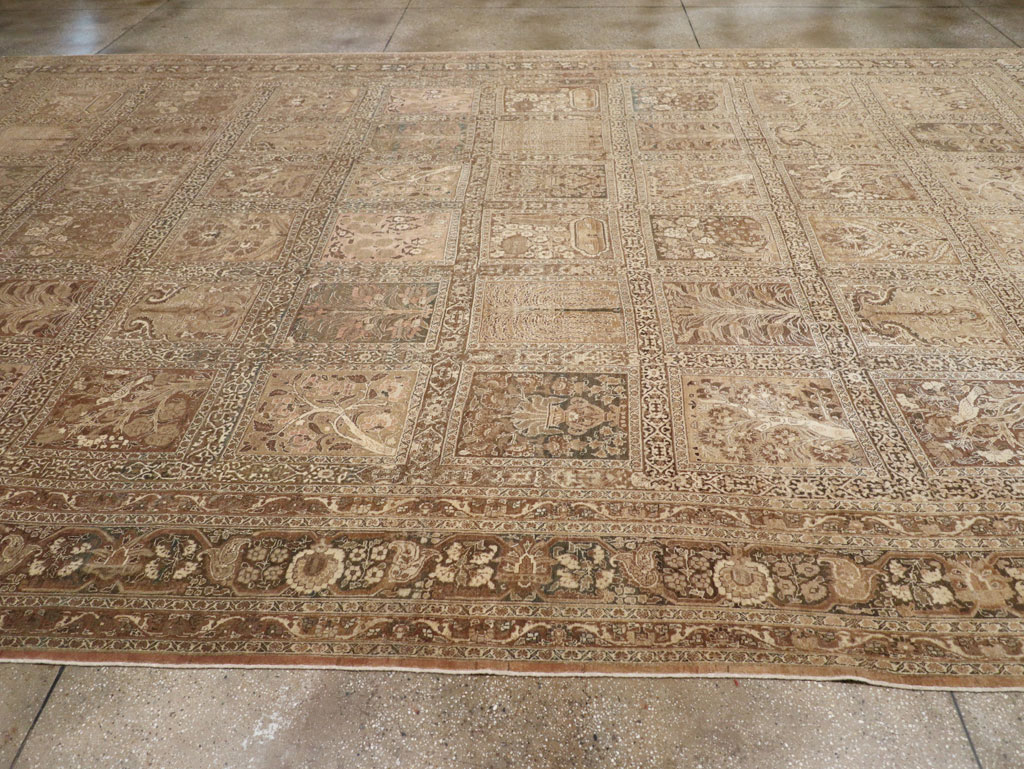 Antique Persian Tabriz Large Carpet, No.23112 - Gsblank