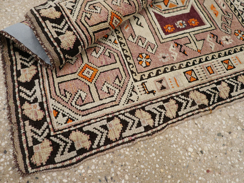 Antique Caucasian Shirvan Rug, No.23132 - Gsblank