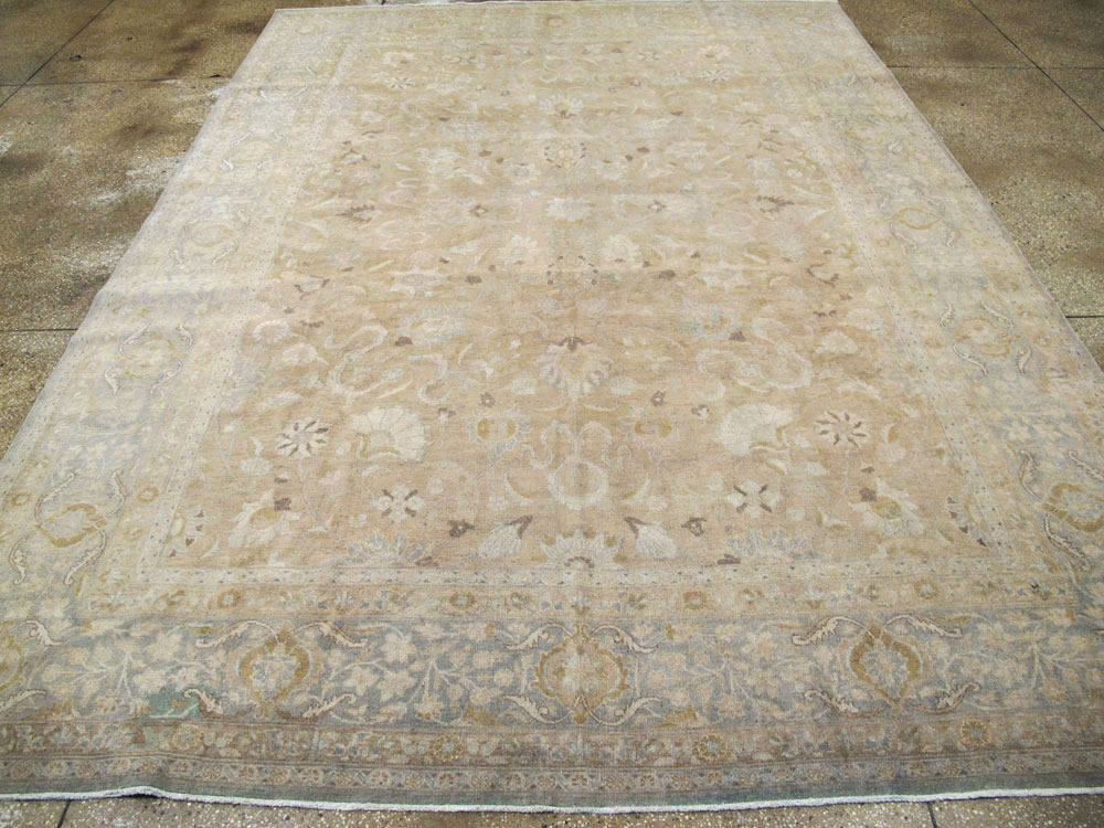 Antique Persian Tabriz Carpet, No.23137 - Gsblank