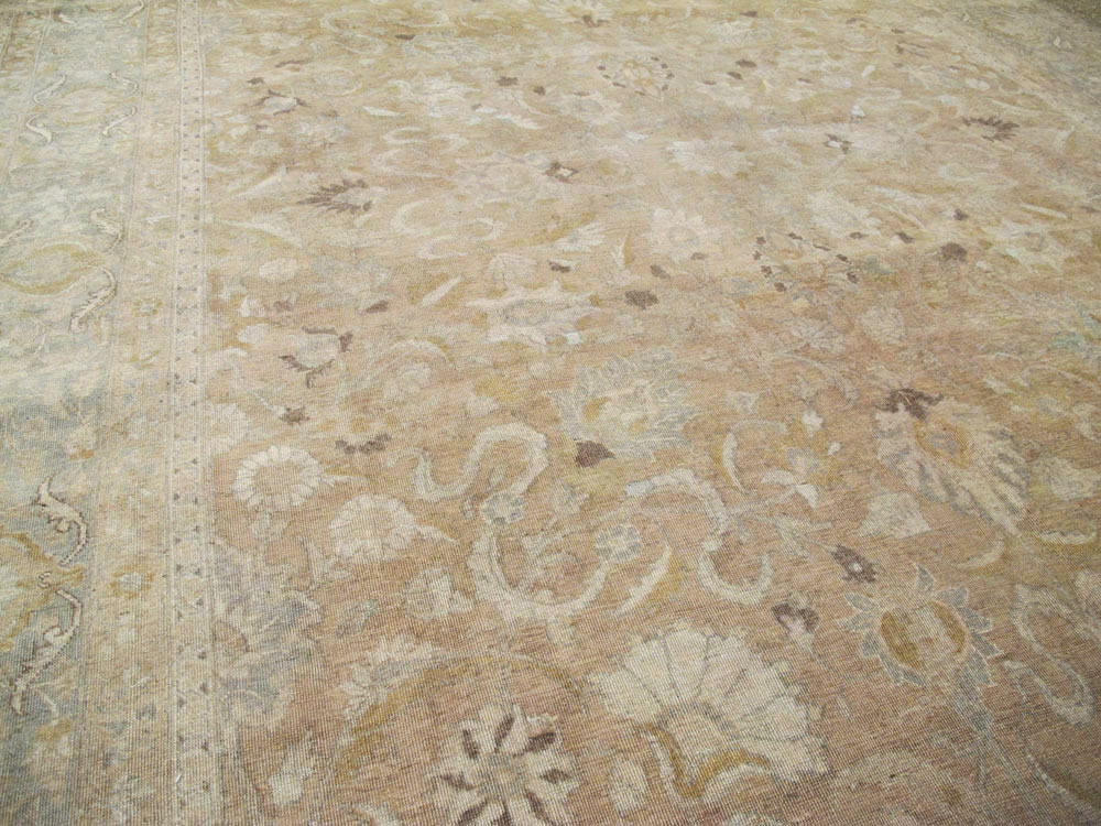 Antique Persian Tabriz Carpet, No.23137 - Gsblank