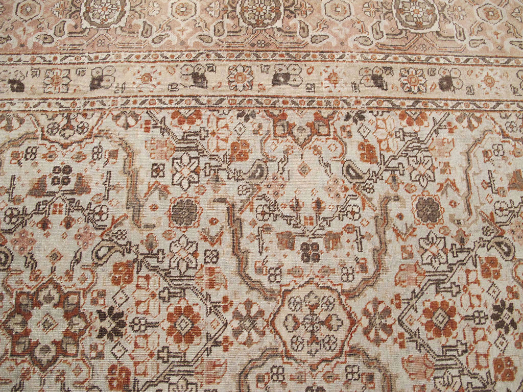 Antique Perian Tabriz Carpet, No.23144 - Gsblank