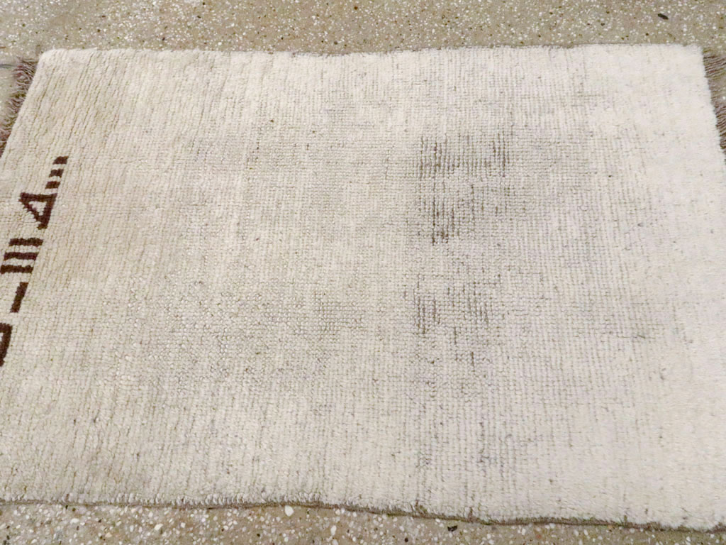 Vintage Persian Gabbeh Rug, No.23186 - Gsblank