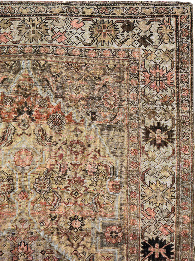 Antique Persian Bidjar Rug, No.23211 - Gsblank