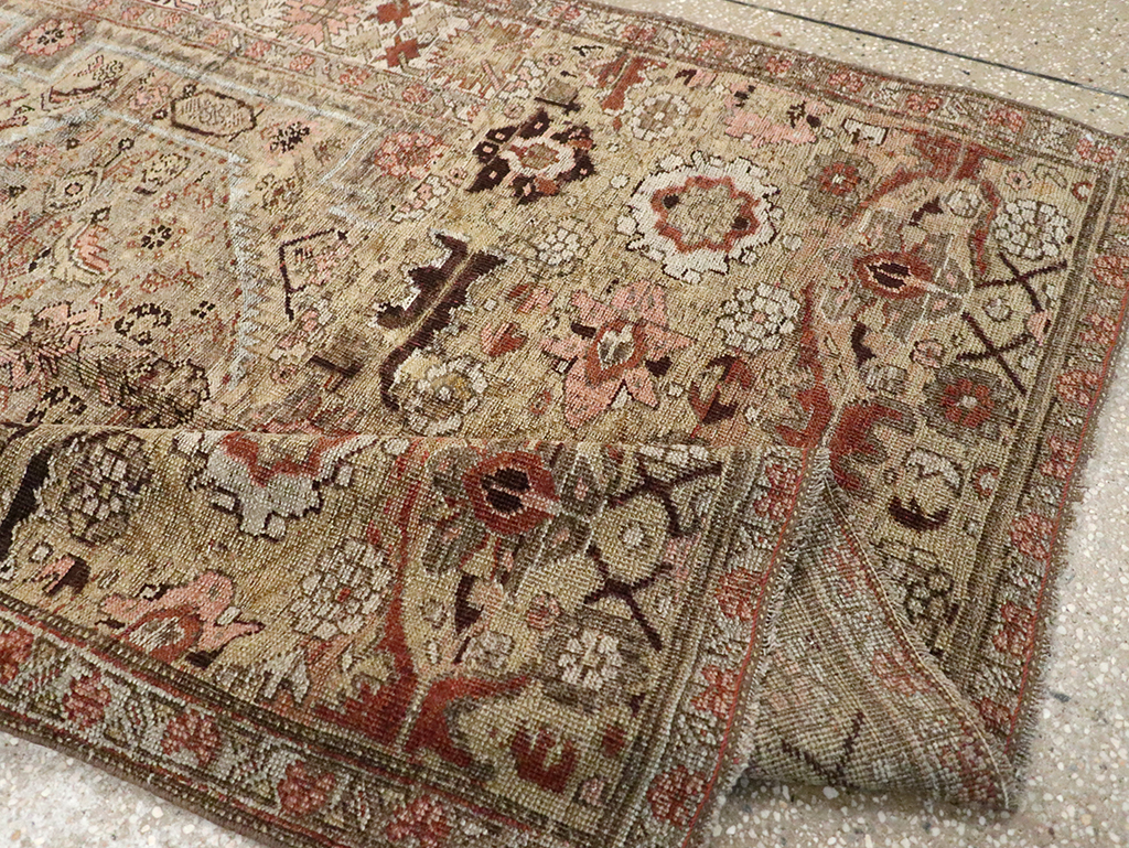 Antique Persian Bidjar Rug, No.23211 - Gsblank