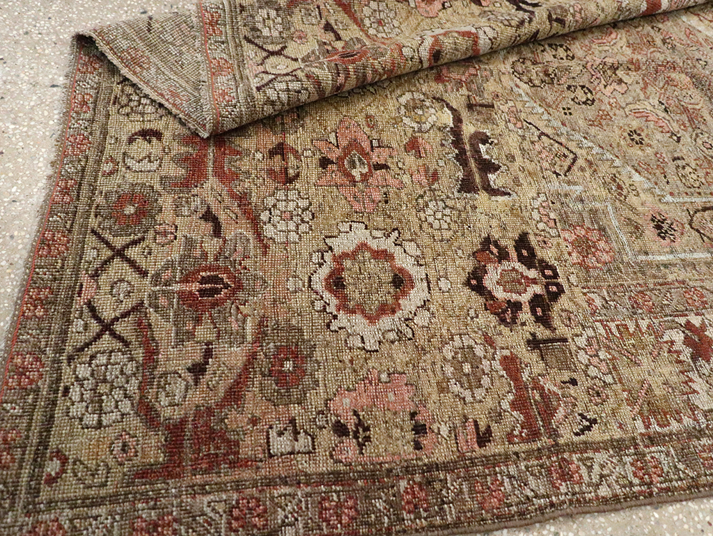 Antique Persian Bidjar Rug, No.23211 - Gsblank