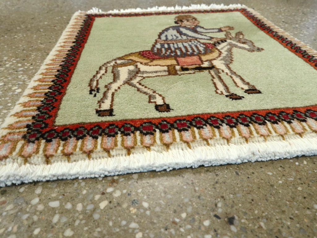 Vintage Persian Tabriz Pictorial Rug, No.23215 - Gsblank