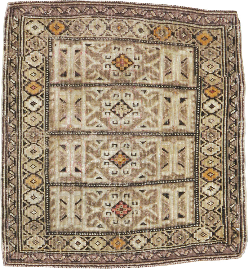 Antique Caucasian Shirvan Square Rug, No.23230 - Gsblank