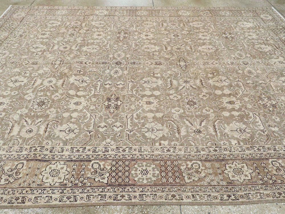 Antique Persian Tabriz Carpet, No.23268 - Gsblank