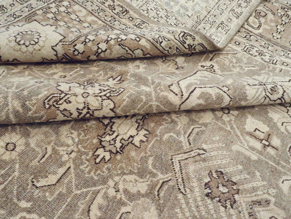 Antique Persian Tabriz Carpet, No.23268 - Gsblank