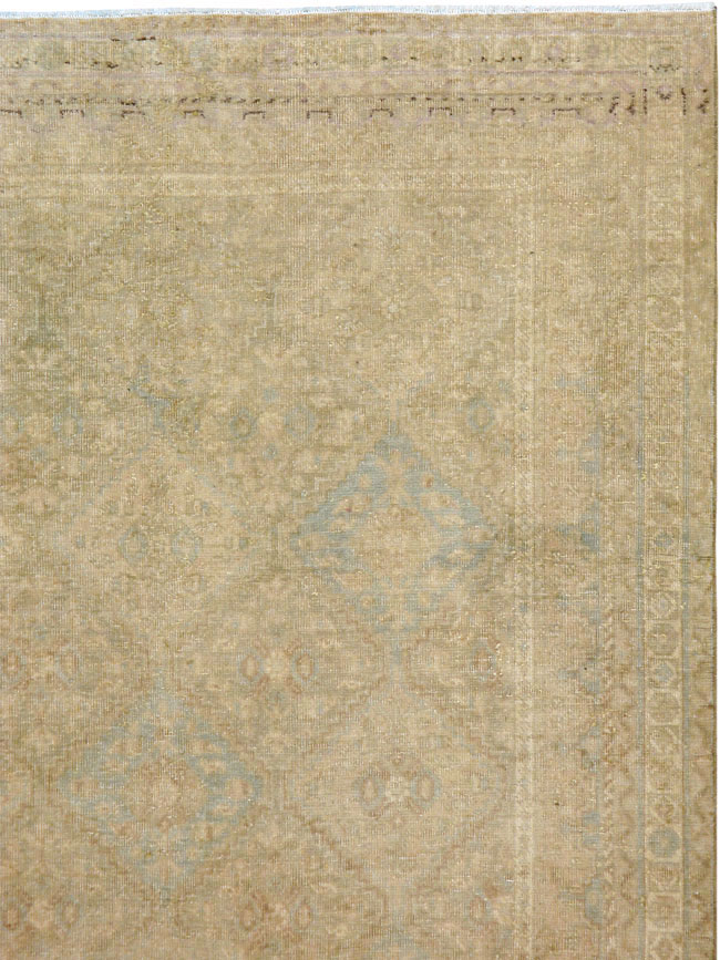 Vintage Persian Shiraz Rug, No.23272 - Gsblank