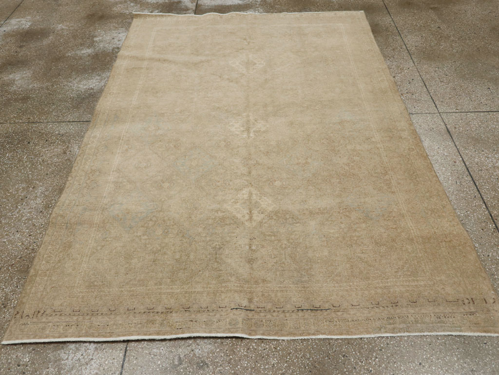 Vintage Persian Shiraz Rug, No.23272 - Gsblank