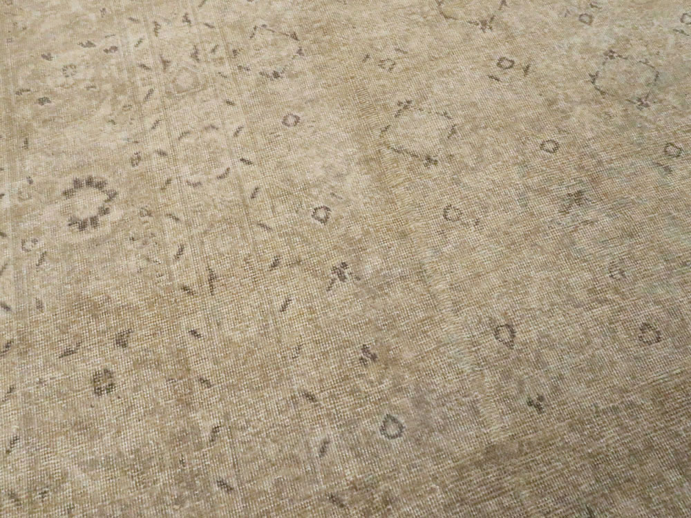 Antique Persian Tabriz Carpet, No.23282 - Gsblank