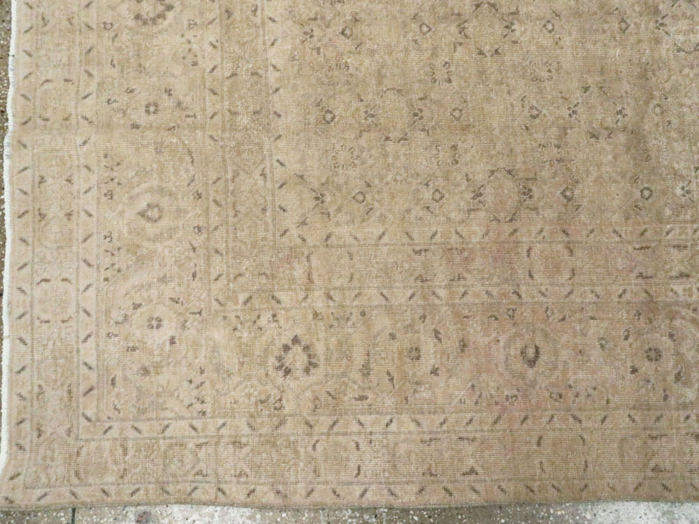 Antique Persian Tabriz Carpet, No.23282 - Gsblank