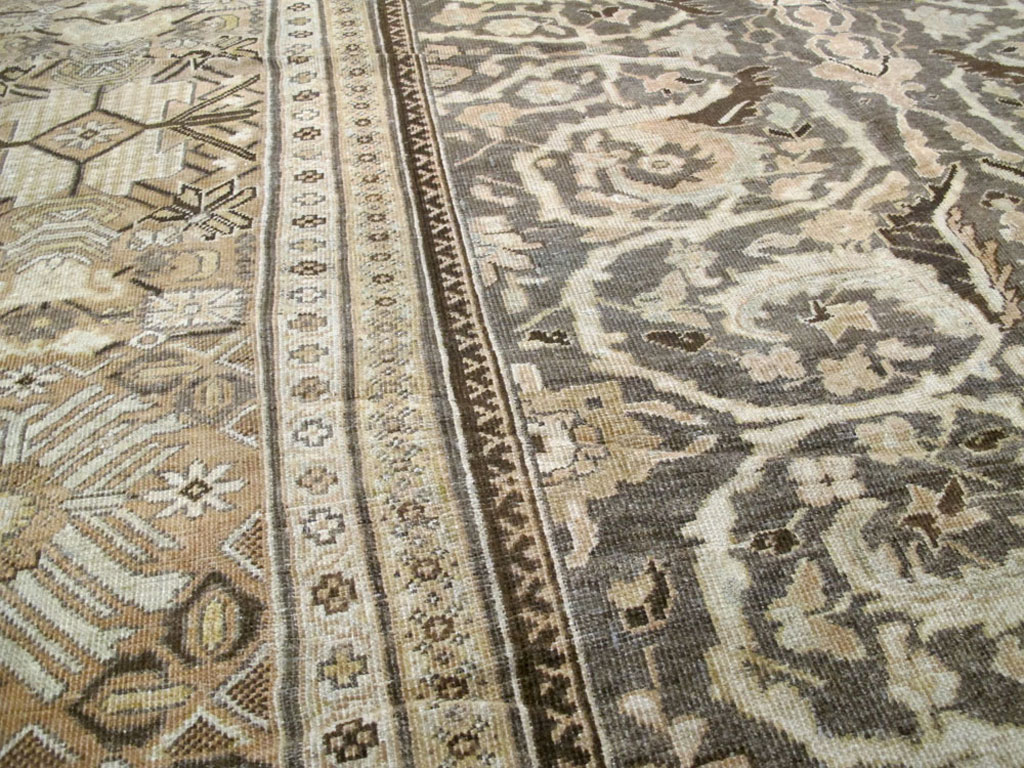 Antique Persian Sultanabad Carpet, No.23293 - Gsblank