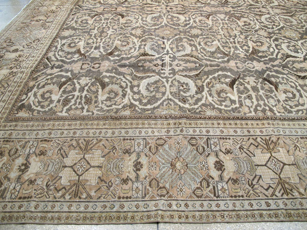Antique Persian Sultanabad Carpet, No.23293 - Gsblank
