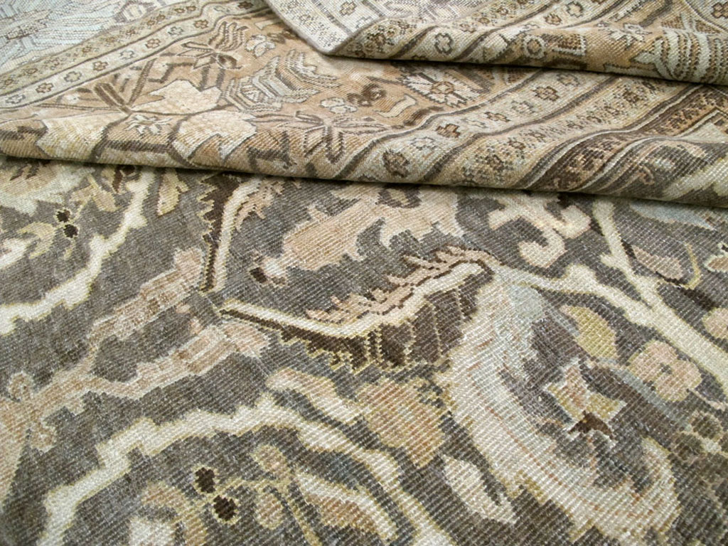 Antique Persian Sultanabad Carpet, No.23293 - Gsblank