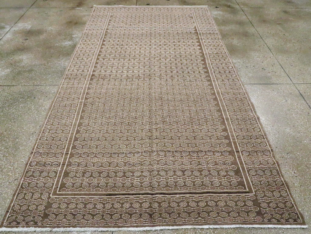 Antique Persian Serab Carpet, No.23315 - Gsblank