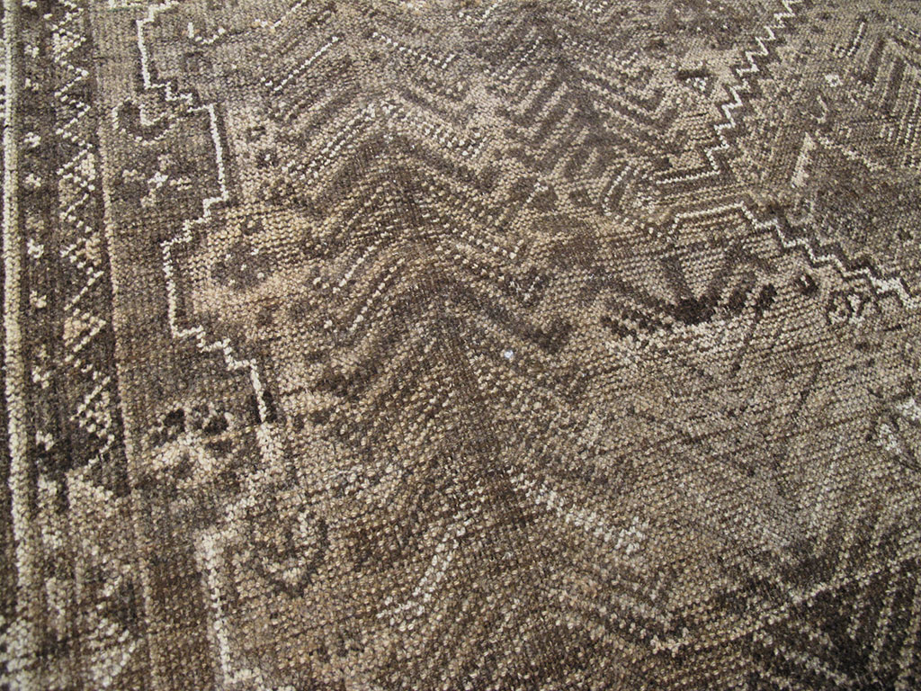 Vintage Shiraz Square Rug, No.23325 - Gsblank