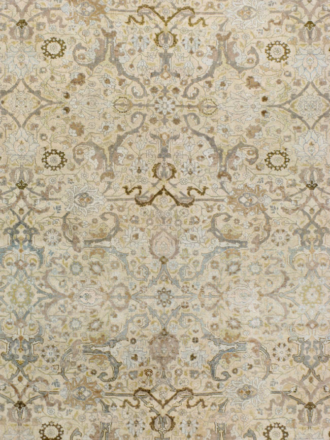 Antique Persian Tabriz Carpet, No.23353 - Gsblank