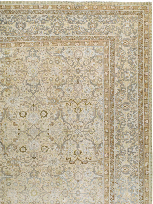 Antique Persian Tabriz Carpet, No.23353 - Gsblank