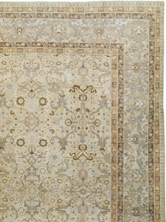 Antique Persian Tabriz Carpet, No.23353 - Gsblank